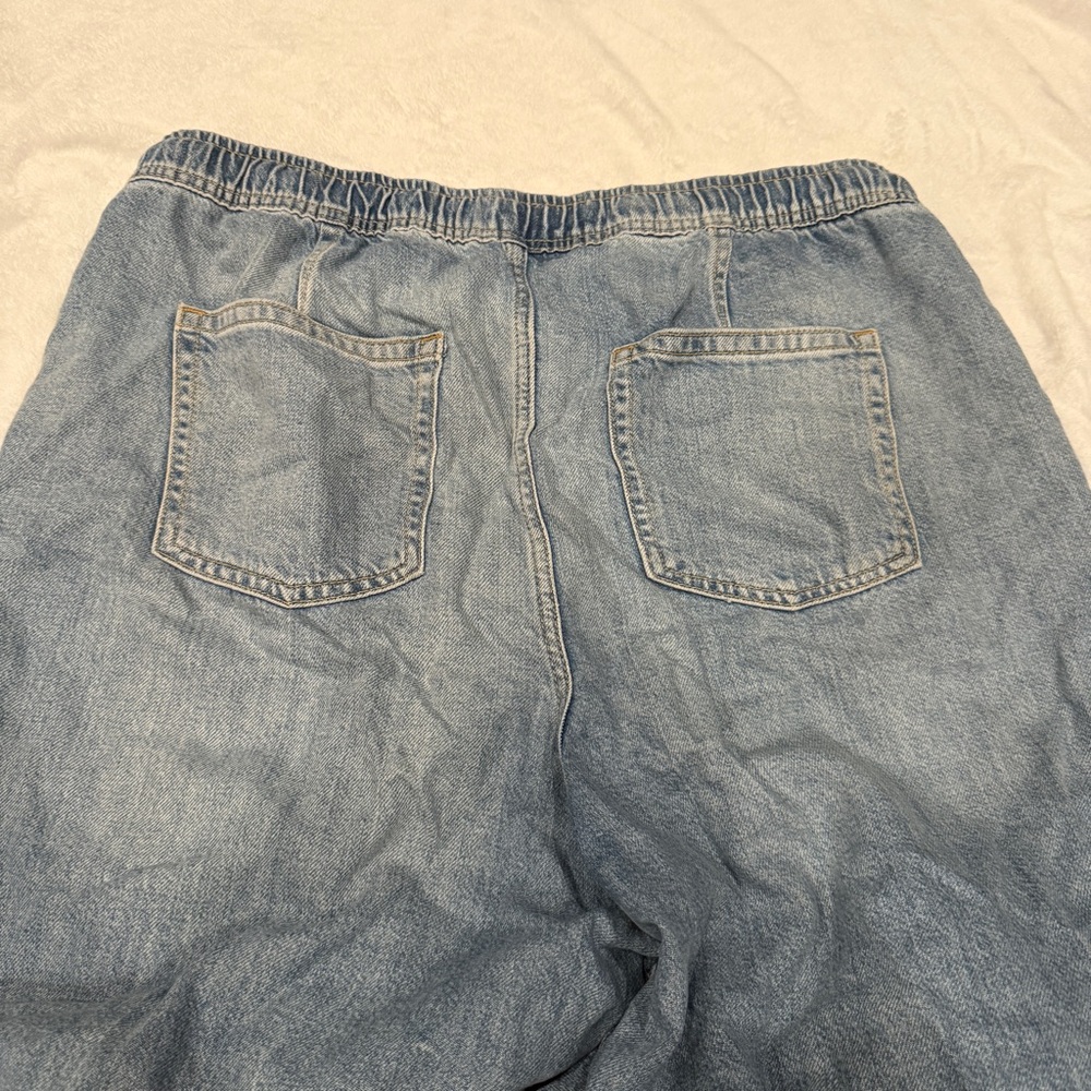 GAP Mid Rise Easy Horseshoe Light Wash Barrel Jeans Wide Leg Ultrasoft TALL 2025 - Picture 8 of 8